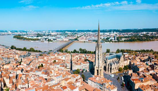 Vue panoramique aérienne de Bordeaux
