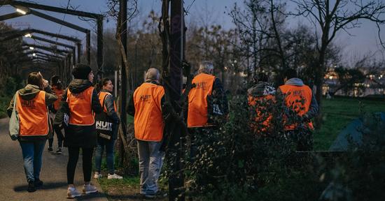 Bénévoles lors de le 3e édition de la Nuit de la solidarité, le 25 janvier 2024