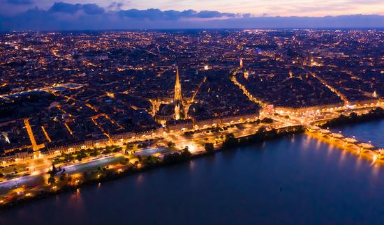 Éclairage public à Bordeaux