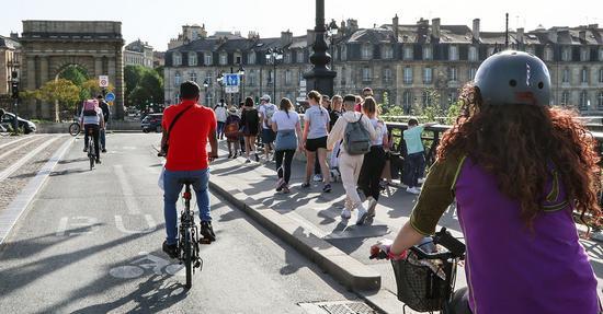 La bonne cohabitation entre usagers de chaque mode de transport passe par un respect du code de la route.