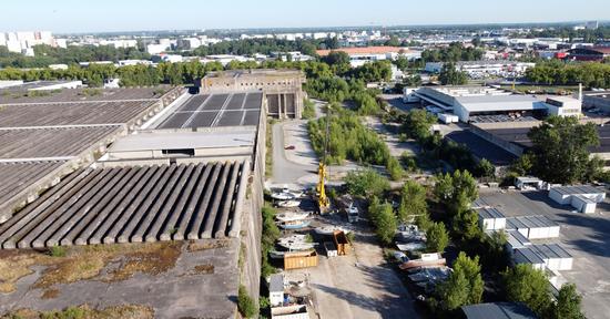 Derrière la base sous-marine, un nouveau parc public de 4 hectares va voir le jour.